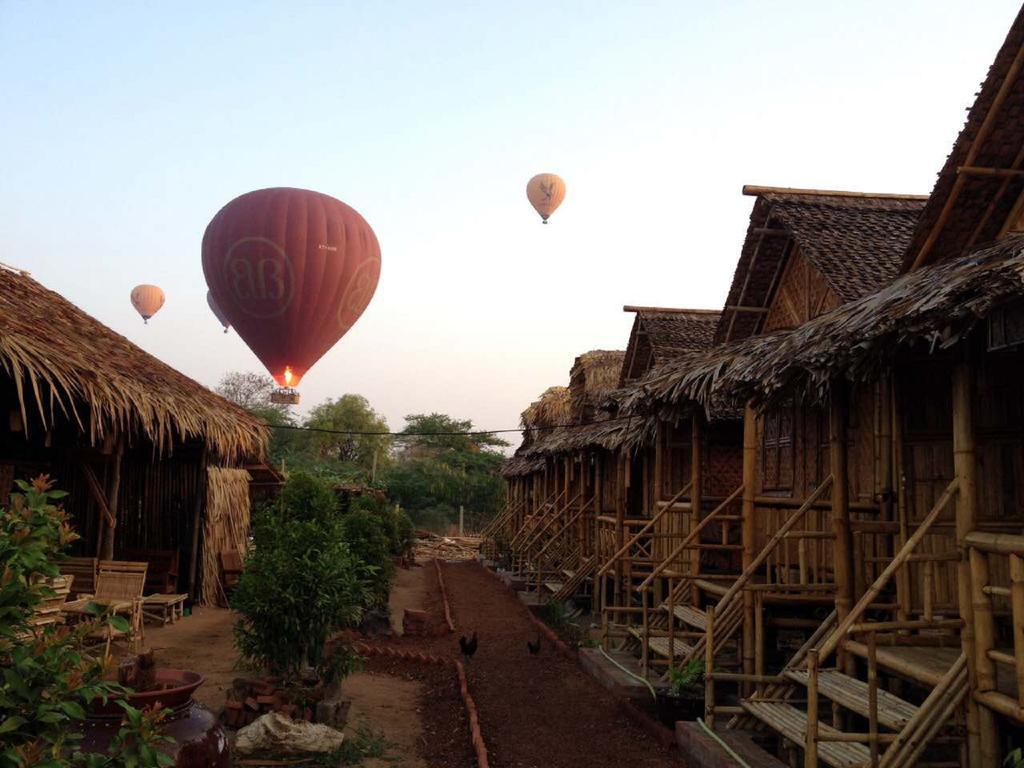 Bamboo House Apartment Bagan Bagian luar foto