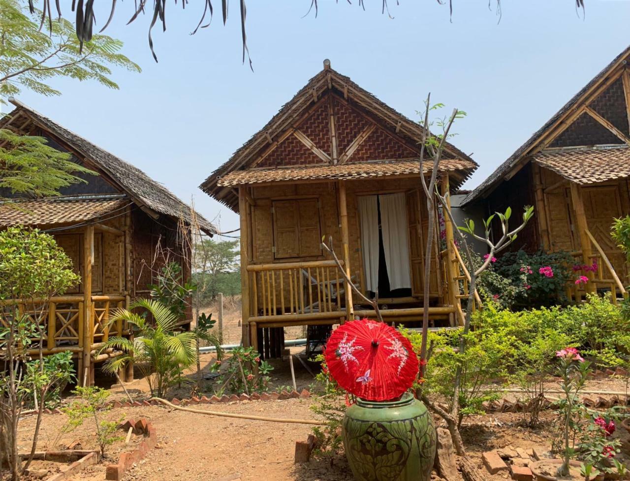 Bamboo House Apartment Bagan Bagian luar foto